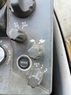 USED 2019 DEERE 345G