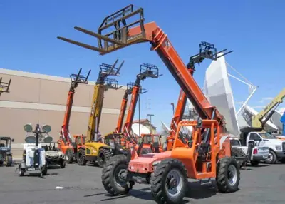 USED 2013 JLG SKYTRAK 8042