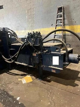 USED AMERICAN  BALER 150HP   W828L-T75S