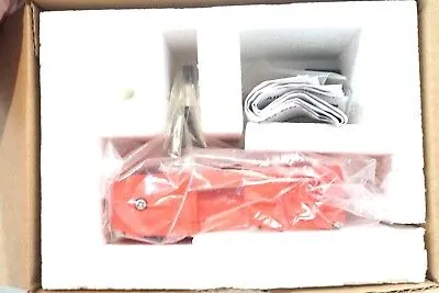 NEW ALLEN BRADLEY 440G-T21BNPT-4B GUARDLOCK SWITCH SER.B 440GT21BNPT4B