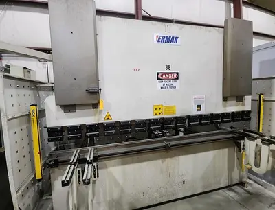 USED 2005 ERMAK AP-10X88