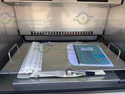USED KUHNER ISK-1-W / ISK1-X REFRIGERATED INCUBATOR SHAKER 5°C BELOW AMBIENT TO 60°C