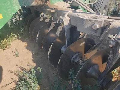USED JOHN DEERE 650
