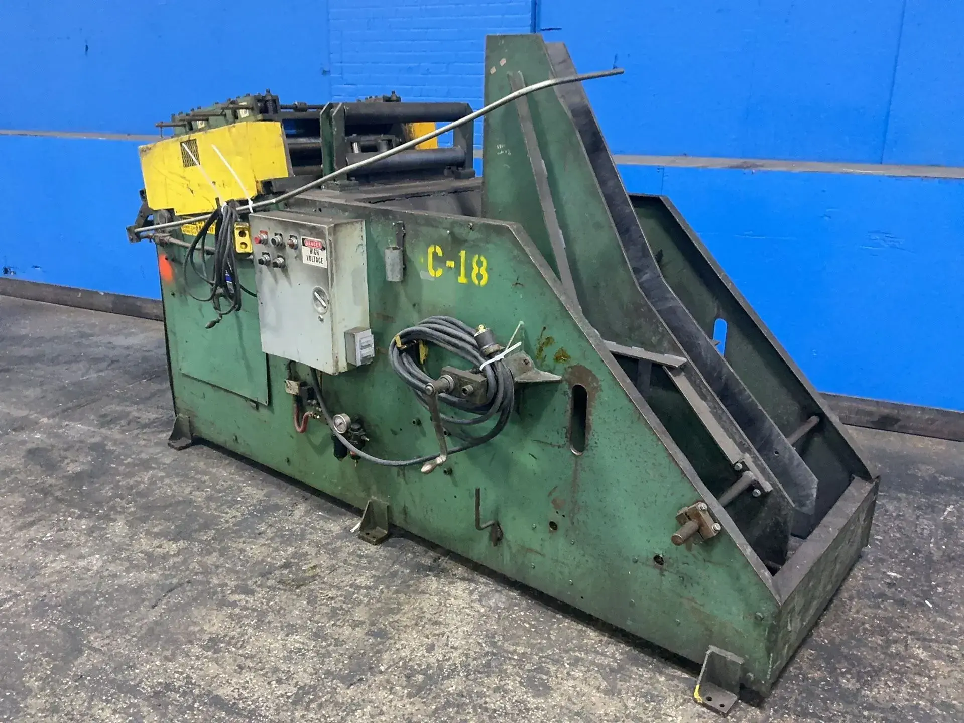 Used _UNKNOWN_ _UNKNOWN_ Coil Cradles & Straighteners Ohio US | HGR 24 #1507624