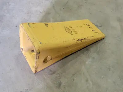 NEW CATERPILLAR 9W-8452