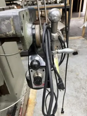 3 HP SHARP VERTICAL RAM TYPE KNEE MILL DRO & POWER FEED : YOBRO #25318