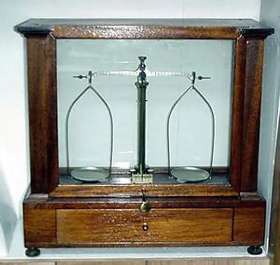 0175 Daubet Hopken Balance Beam Scale