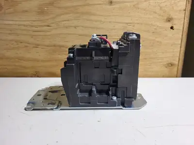 27 Amp, 3 Pole, NEMA1, 110/120 VAC Coil Base Contactor 500F-BOD930