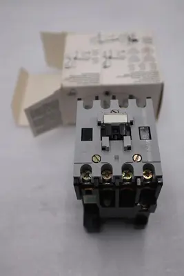 NEW ALLEN BRADLEY 100-A18NA3 SERIES C CONTACTOR STOCK G736A