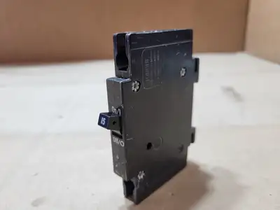 Used EATON CUTLER-HAMMER QCR1015 Circuit Breakers British Columbia CA | Lenmark #1488972