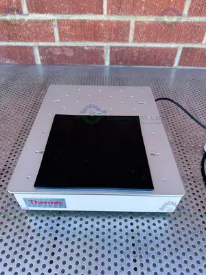 USED THERMO 88881103 BENCHTOP CO2 RESISTANT SHAKER W/ THERMO 88881127B CONTROLLER