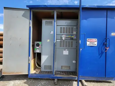 Power Distribution Center (PDC), 1600A Main, 2-400A & 4-100A
