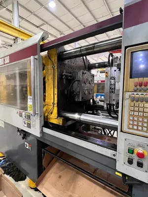 1998 VAN DORN 300HT30 Plastic Injection Mold | Universal Press & Machinery (UPM) (3)