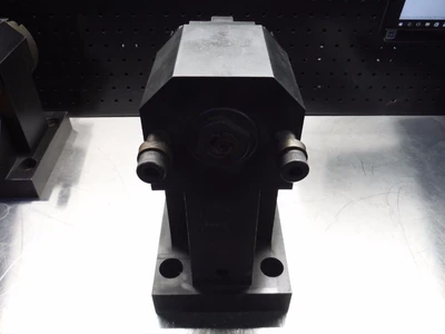 Kennametal KV 45 Flange Mount Clamping Unit KV45TUA C K 8 w/ Base (LOC2202)