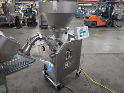 USED 2017 REISER ROBOT 500 FILLER