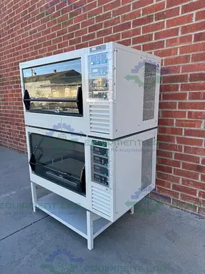 USED KUHNER ISK-1-W REFRIGERATED INCUBATOR SHAKER W/ HUMIDITY 15C BELOW AMBIENT TO 60°C