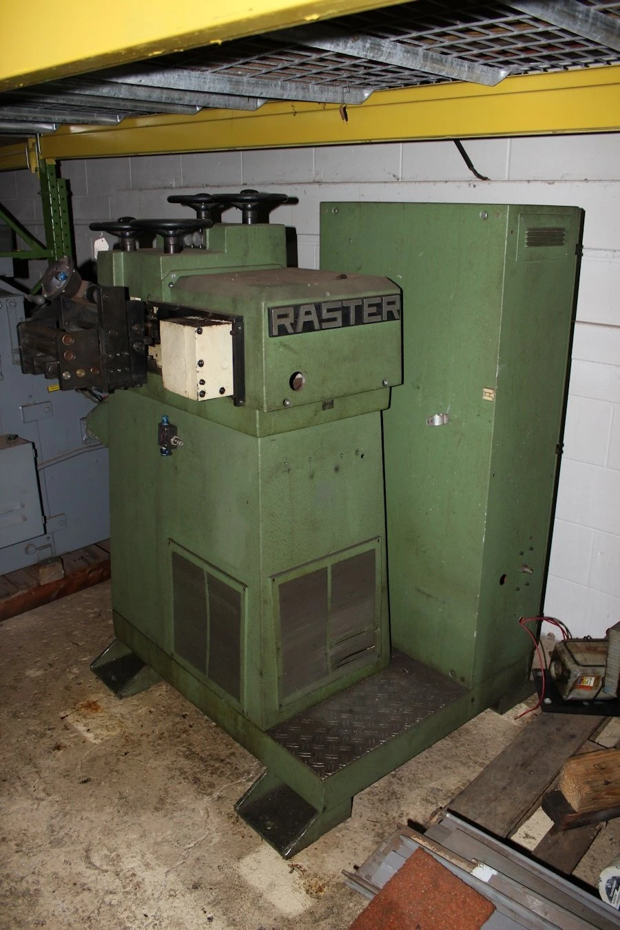USED 1985 RASTER 18.120/19
