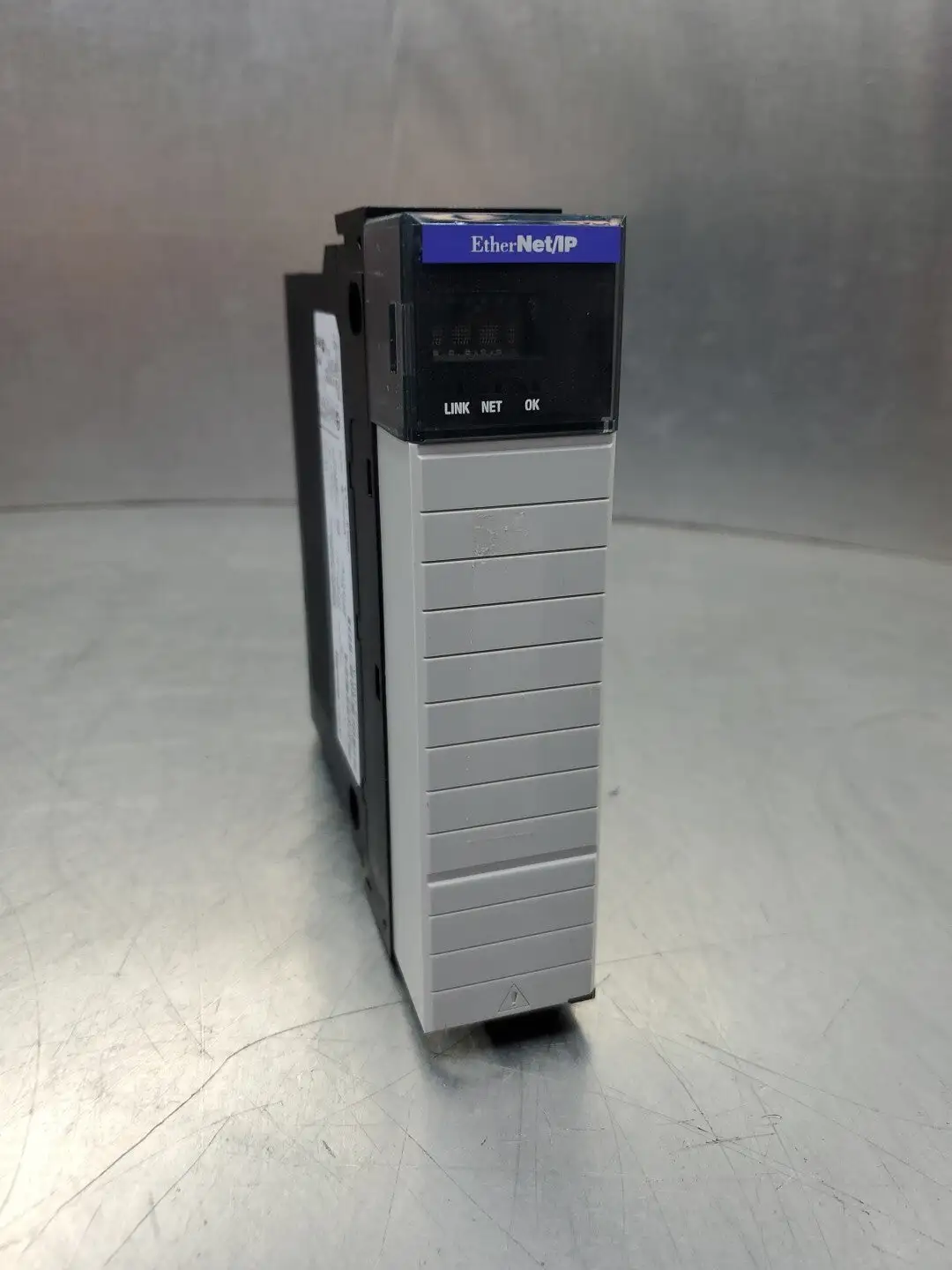 USED Allen-Bradley 1756-ENBT Ser A R01 FW3.9