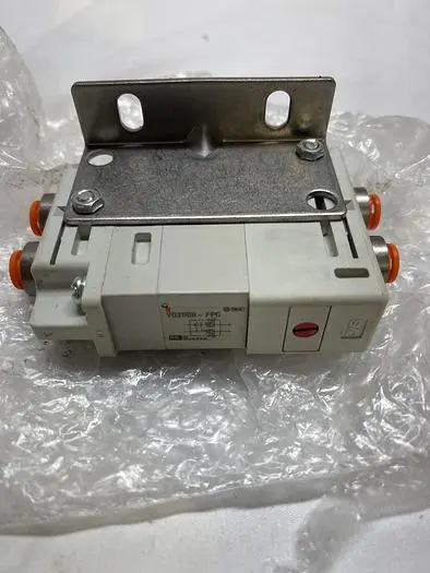 New | in-Stock SMC SMC VQ2000-FPG Misc Electrical & Power Parts | ND Industrial Surplus #1215546