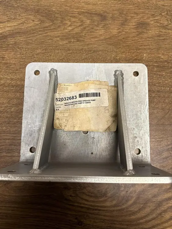 New | in-Stock GRACO 125910 Pumps | Surplus Asset Holdings #1206351