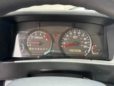 Used 2023 ISUZU NPR HD Box trucks Florida US | Truck and Van Outlet #1509136
