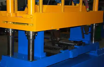 35 Ton x 3″ BRADBURY 4-Post Air Cut-Off Press