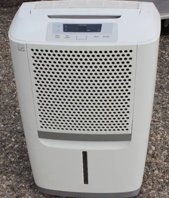 Electrolux Humidifier 50 Gallon/ Day, 115 Volts6 amps, Model # FAD 504 DUD