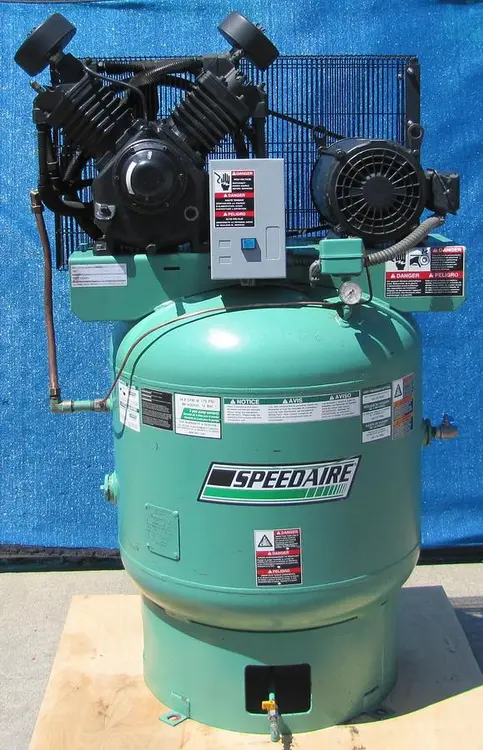 Used 2002 SPEEDAIRE 1WD71 Lubricated Reciprocating Air Compressors California US | Bay Line Tool #1142937