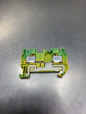 Phoenix Contact PT 4-PE Ground Terminal Block Green/Yellow. 4E-16