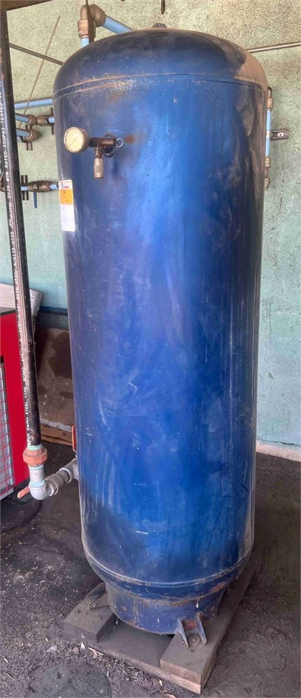 Used _UNKNOWN_ _UNKNOWN_ Pressure Tanks California US | MachineryMax #1321469