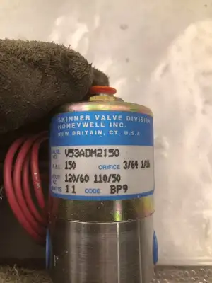 Skinner V53ADM2150 2 Way Solenoid Valve Exhaust 150 Psi
