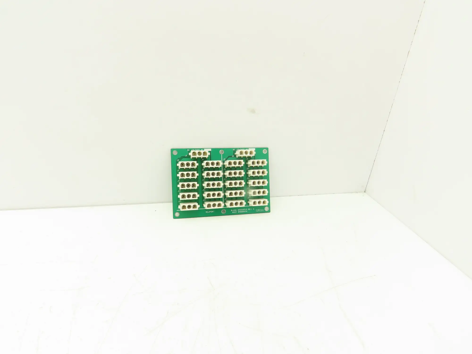Newport 90009714 Printed Circuit Board For Newport CNC Machine 3 Pin Bank REV A