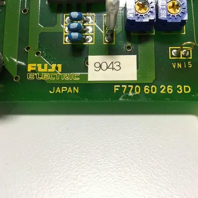 USED FUJI ELECTRIC F770 60 26 3D F77060263D UM200-D0IC