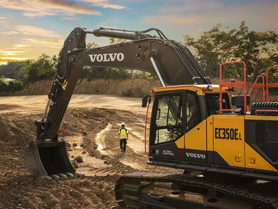 USED 2023 Volvo EC350E