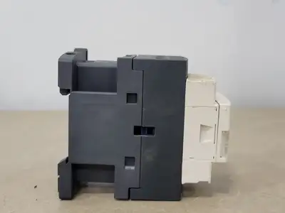 USED TELEMECANIQUE LC1 D09