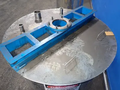 400 Gallons S/s Tank W/agitator