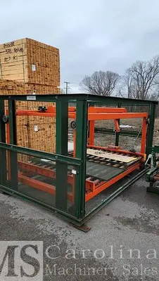 USED CUSTOM BUILT PALLET CONVEYOR LINE