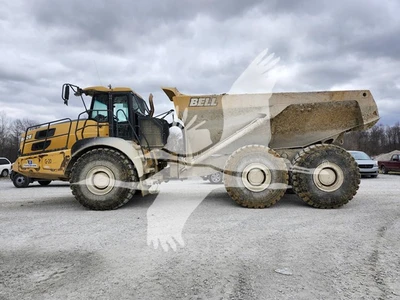 USED 2018 BELL B40E