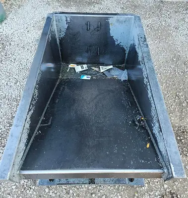 USED MODERN EQUIPMENT CO. 1/4 CU. YARD