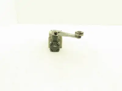 Omron WLCA2-8LD Limit Switch 10A 115VAC