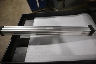 PARKER 1P4MA0026806 PNEUMATIC CYLINDER SERIES 4MA STOCK H1895