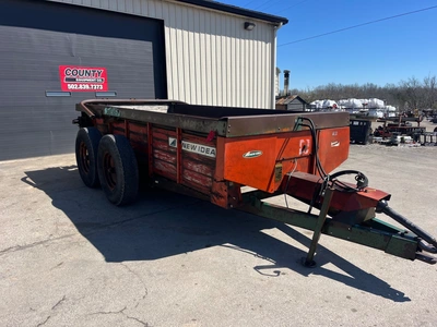 NEW IDEA 244 Manure Spreader | County Equipment Company LLC (1)