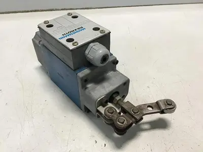 USED MANNESMANN REXROTH 54WMRA10D32YBW