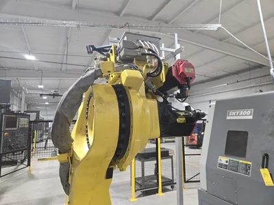 2012 Fanuc Robot R-2000i6 210FS Robotic Arm System w/ Camera System, Pallet Supports