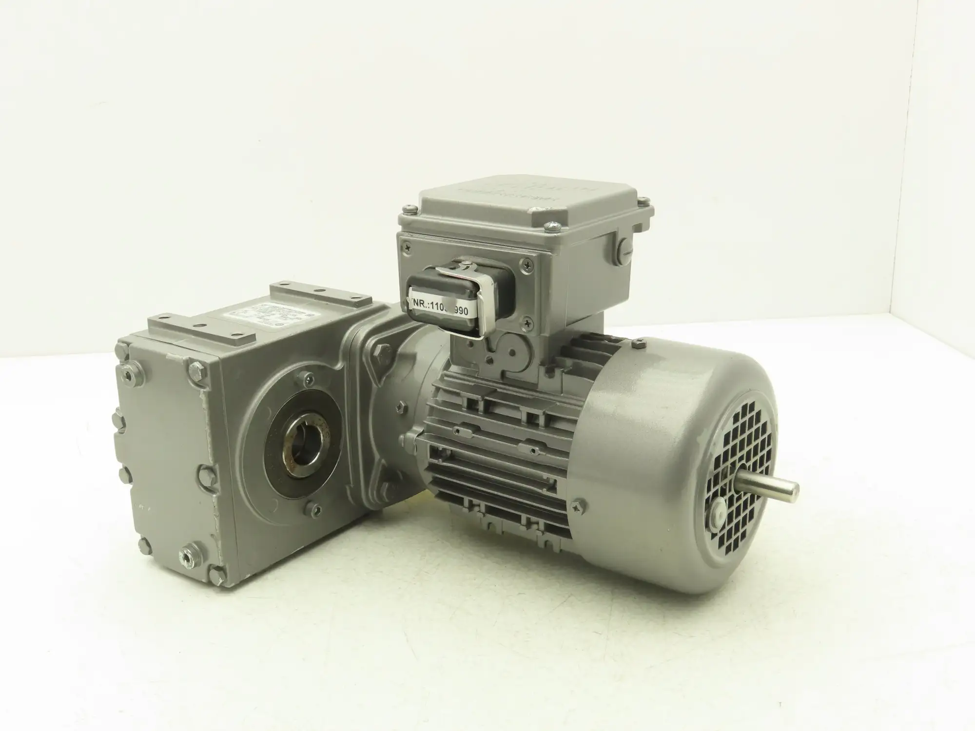Nord SK 0182.1AXZGH-71LP/2 CUS Gear Motor 4.85 Ratio 581rpm .55kw 230/400V