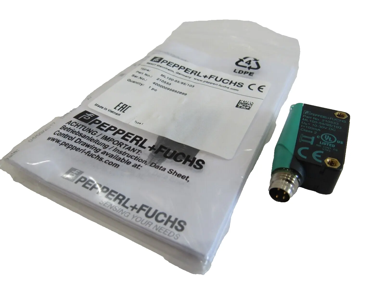 NEW PEPPERL+FUCHS ML100-55/95/103 PHOTOELECTRIC SENSOR 210533 ML1005595103