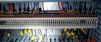 USED 2011 HOWIAL FINGER JOINTING LINE