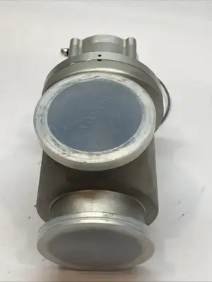 USED VAT VALVES HV ANGLE VALVE DN100 ISO-K PNEUMATIC NC