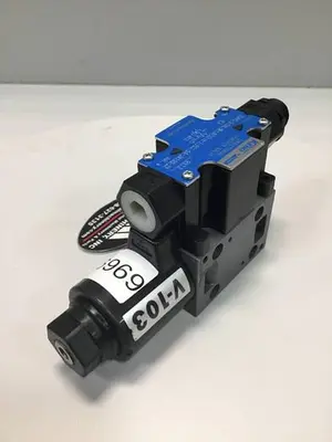USED TOKYO KEIKI DG4VC-3-2AL-M-LAPS2-H-7-PC1-54-JA100-7P