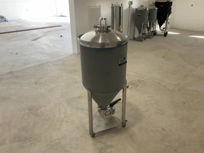 Used SPIKE BREWING CF15 CONICAL FERMENTER/UNITANK WITH INSULATED CONICAL JACKET 18 GALLONS Brewing Equipment Michigan US | Miedema Asset Management Group #1580116